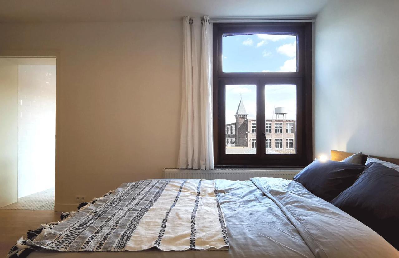 Appartement Et Parking Privatif Le Long De L Escaut Турне Екстериор снимка